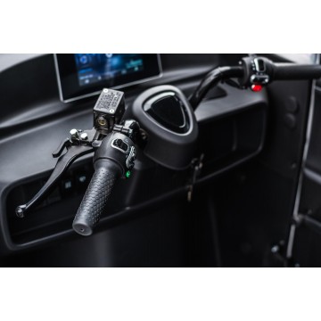 Elektromobil - elektrická tříkolka Leramotors E1 - červená