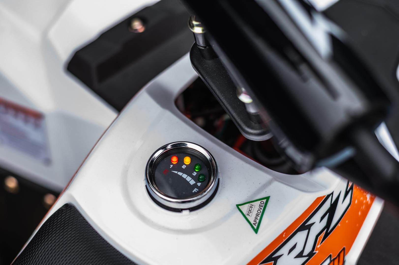 Dětská elektrická čtyřkolka Leramotors by Apollo Commander 1000W