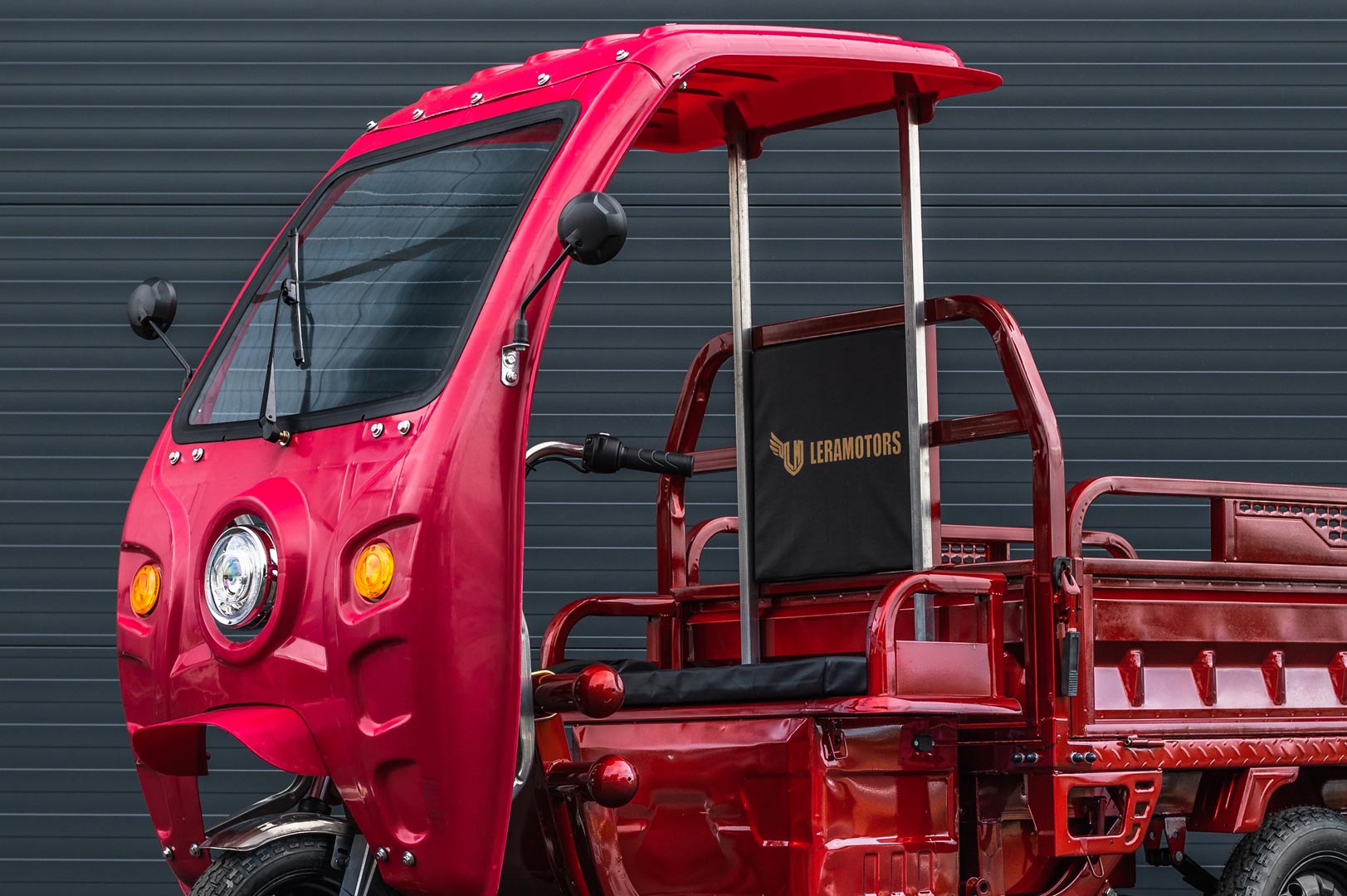 Elektrická nákladní tříkolka s kabinou Leramotors Cargo G1 1000W - Tuk Tuk